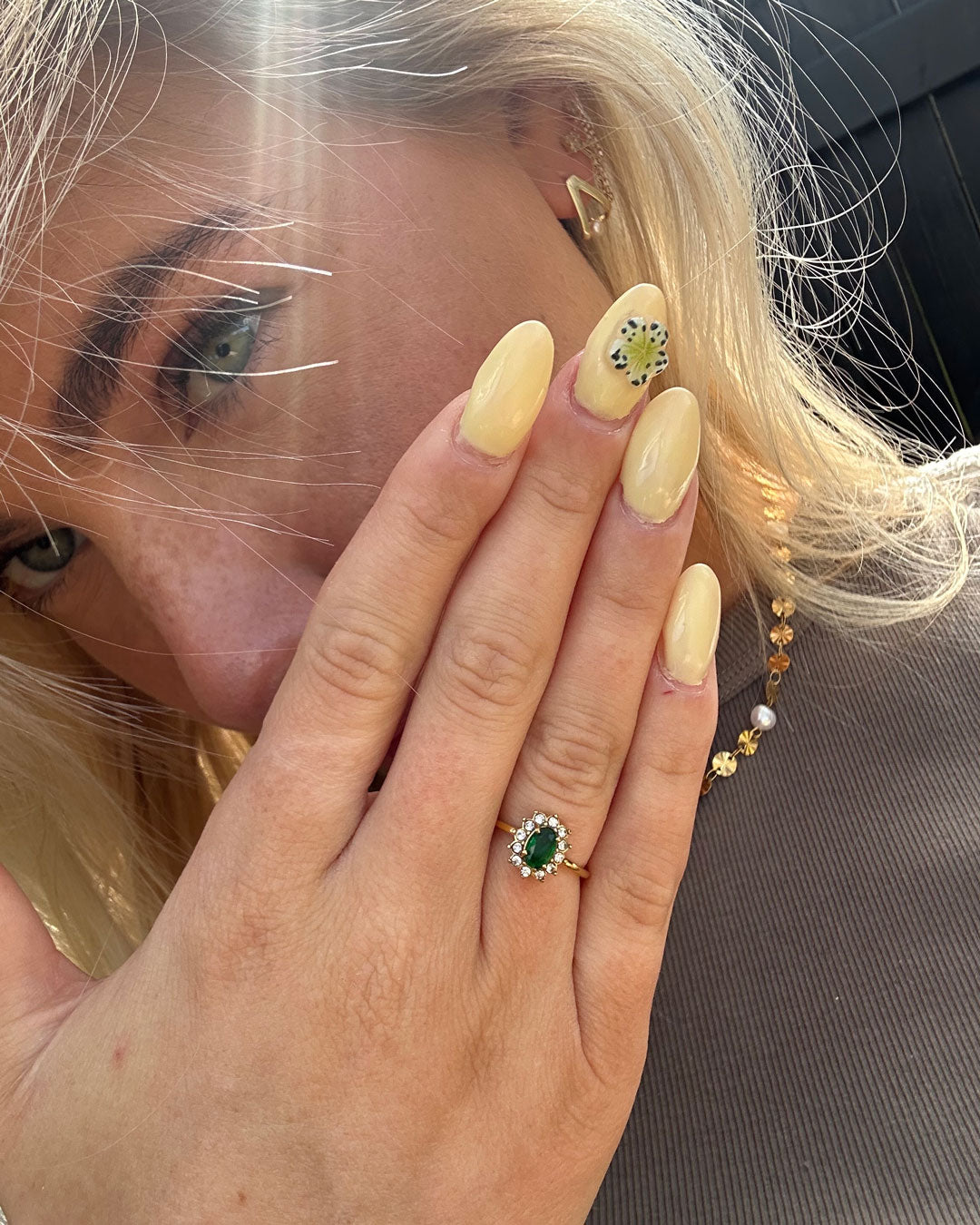 Amaryelle | Prsten se zelenou zirkonií 18K zlato